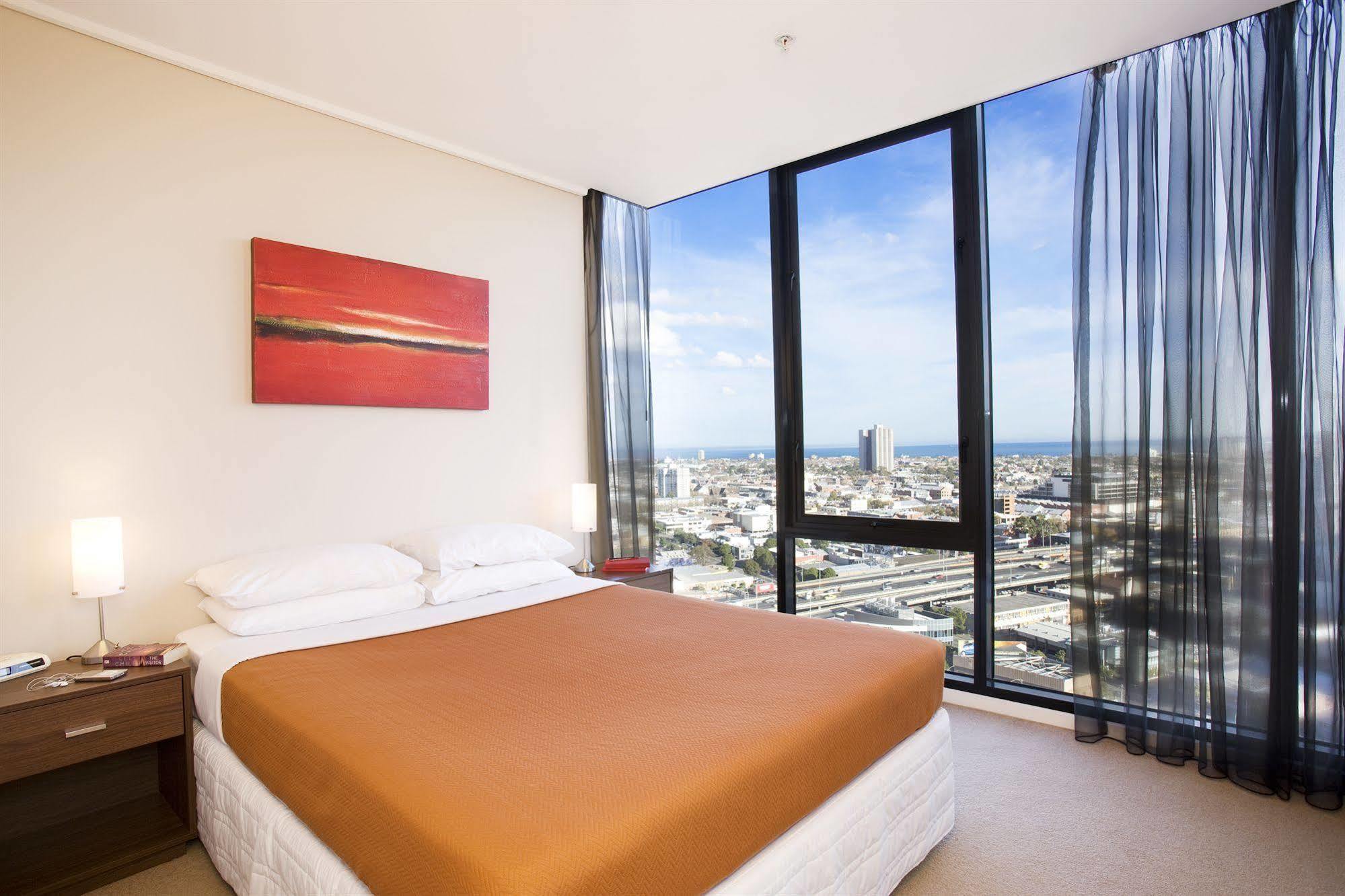 City Tempo - Southbank Collection Melbourne Room photo